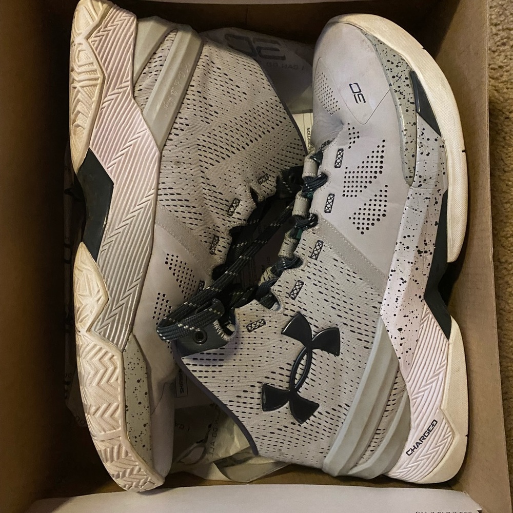 UA Curry 2 Rainmaker Greystorm